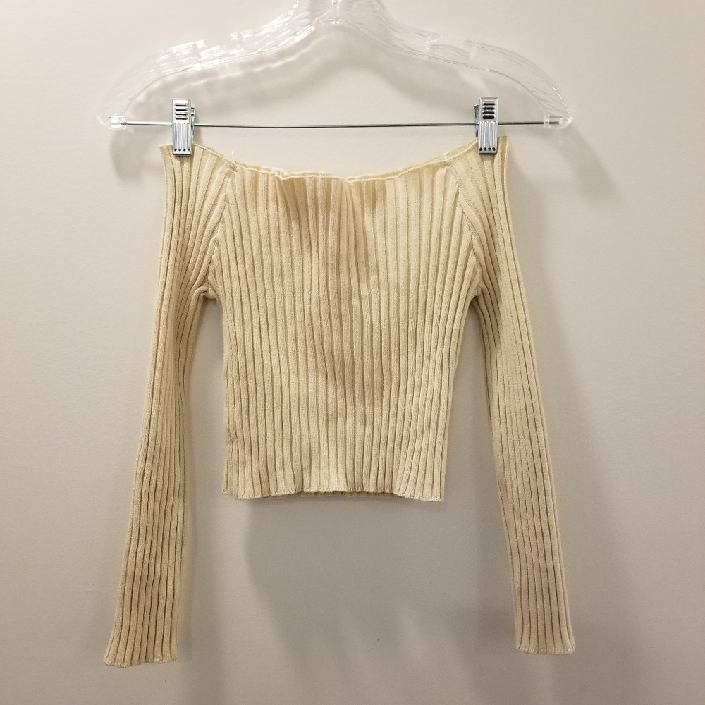 Love Republic Off the Shoulder Crop Top